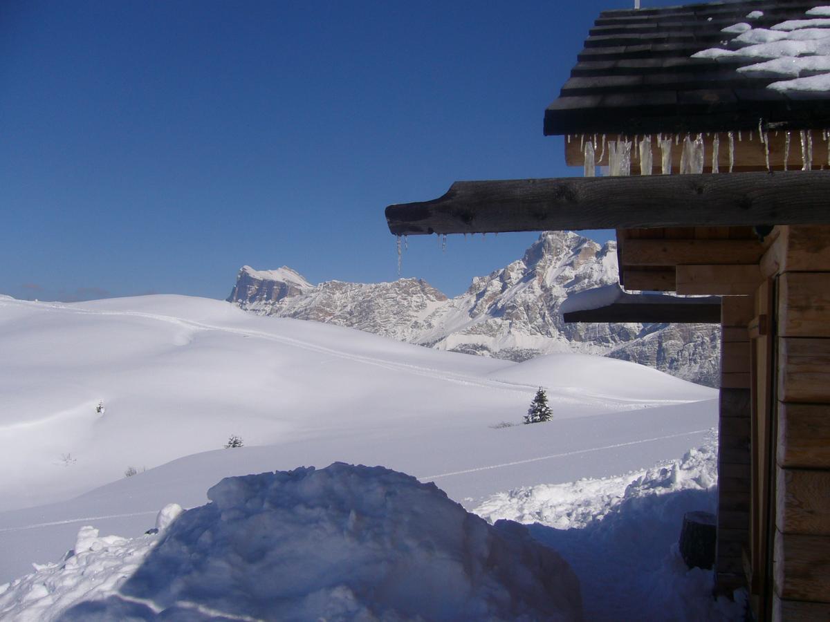 Residence Vajolet San Cassiano Exteriér fotografie