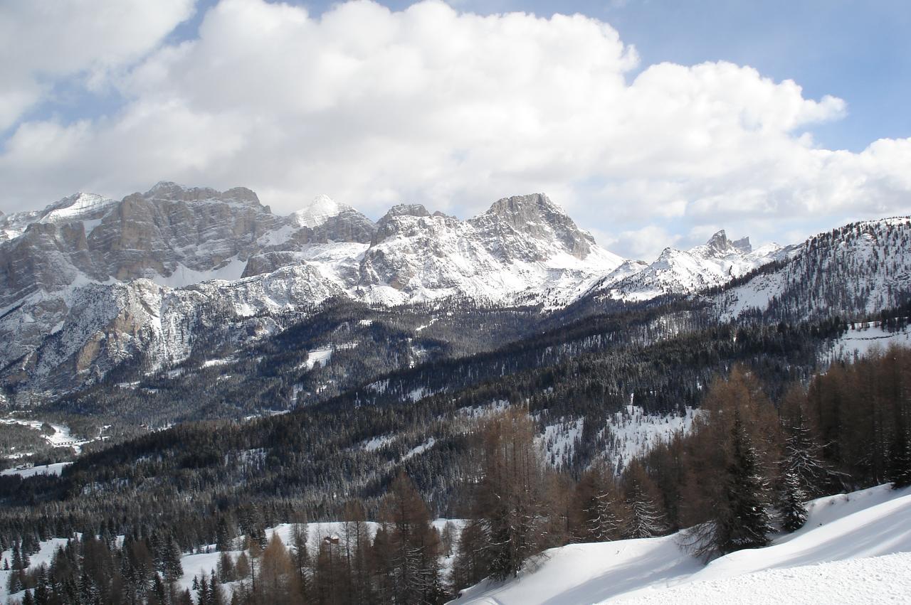 Residence Vajolet San Cassiano Exteriér fotografie